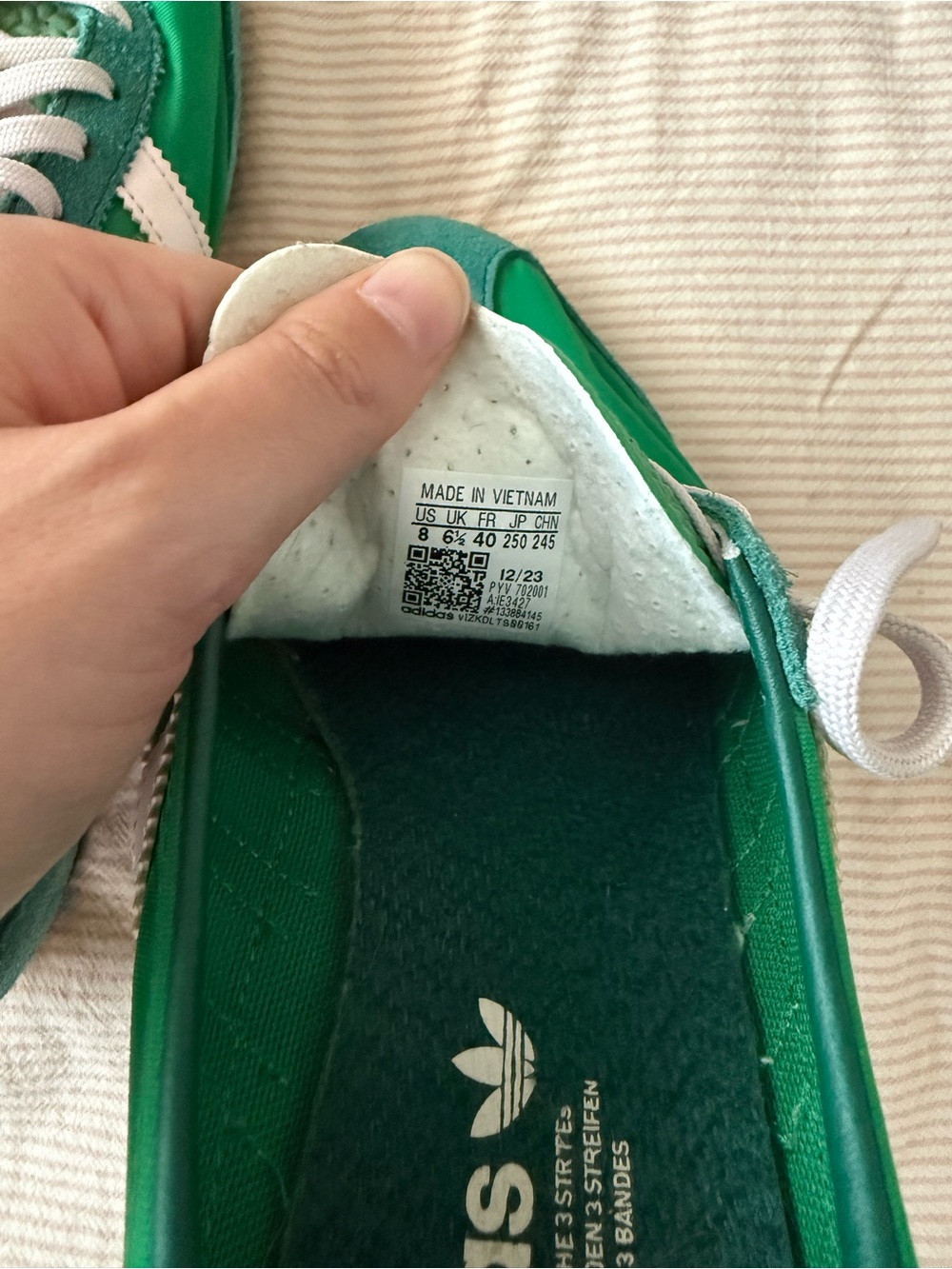 Adidas Green womens Casual Runner Sneakers with White Stripes - Picture 5 of 6